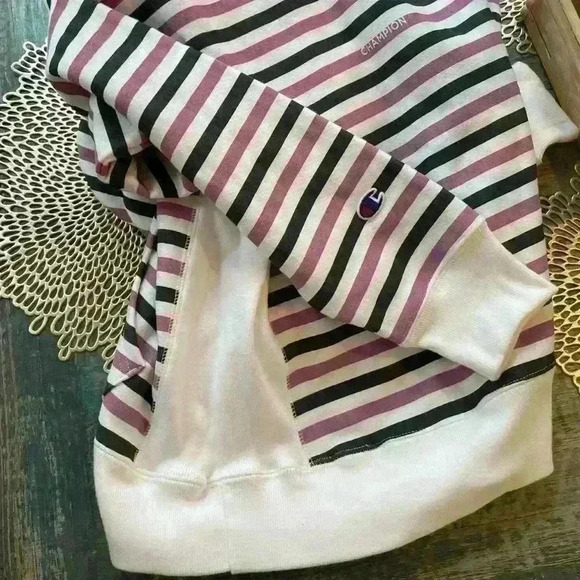 NWT Champion Women’s Reverse Weave All-Over Print Hoodie, Medium - Picture 15 of 15